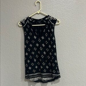 LUCKY BRAND SHIRT Women M BLOUSE TOP Diamond Print Sleeveless Tassles Blue White